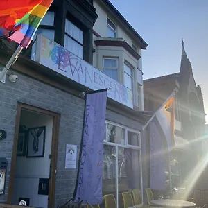  Bed & Breakfast Evanescent Bar And